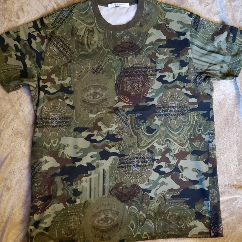 Brand New Givenchy Camo Print T-shirt